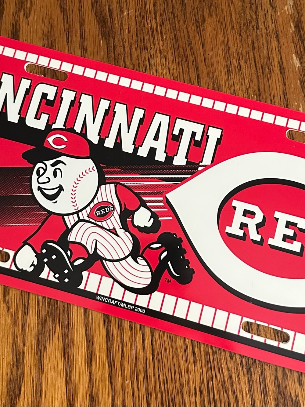 Official VTG MLB booster Cincinnati Reds License Plate